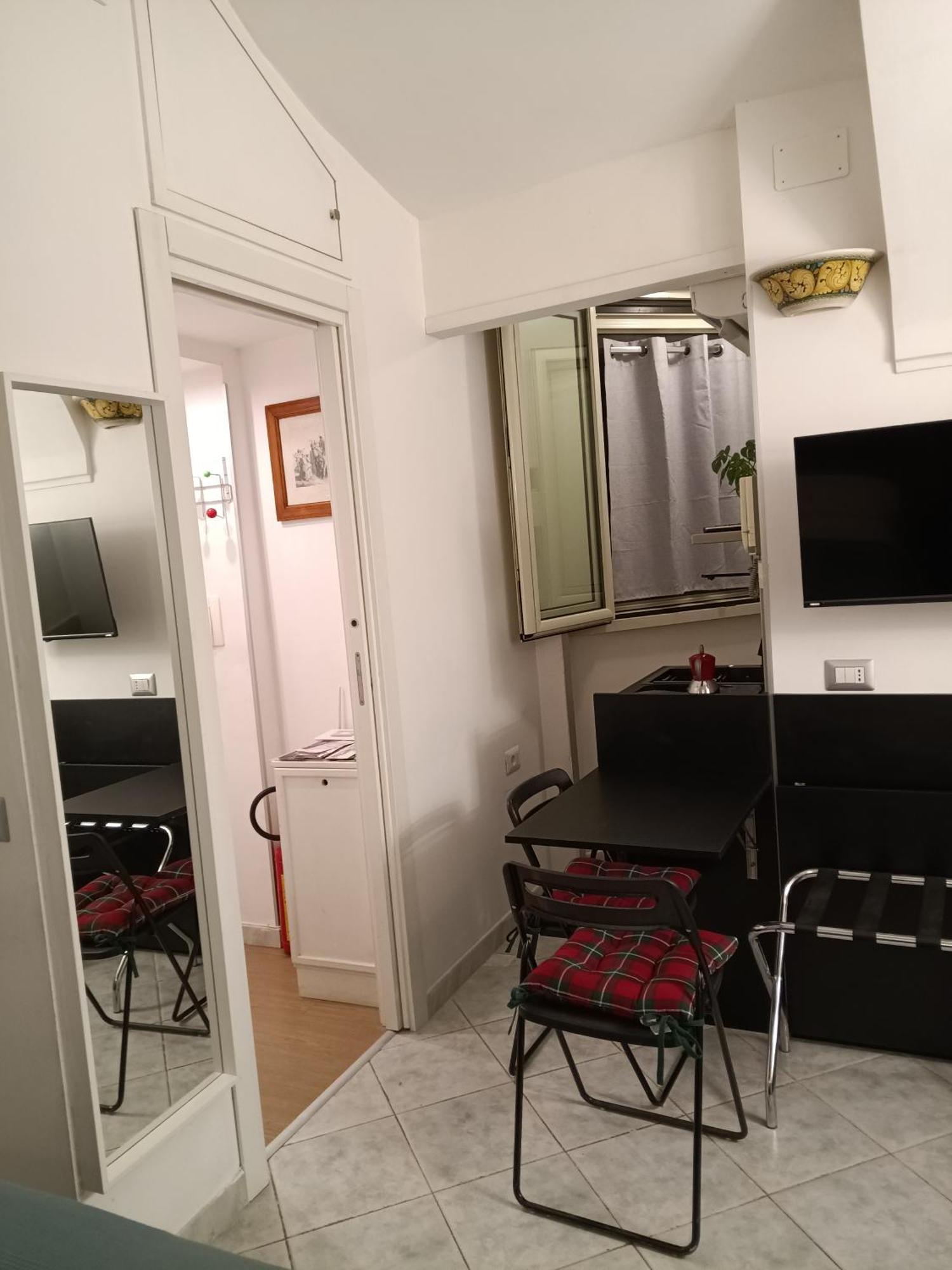 La Residenza Chiaia Short Let Superior Via Chiaia 82 Apartment