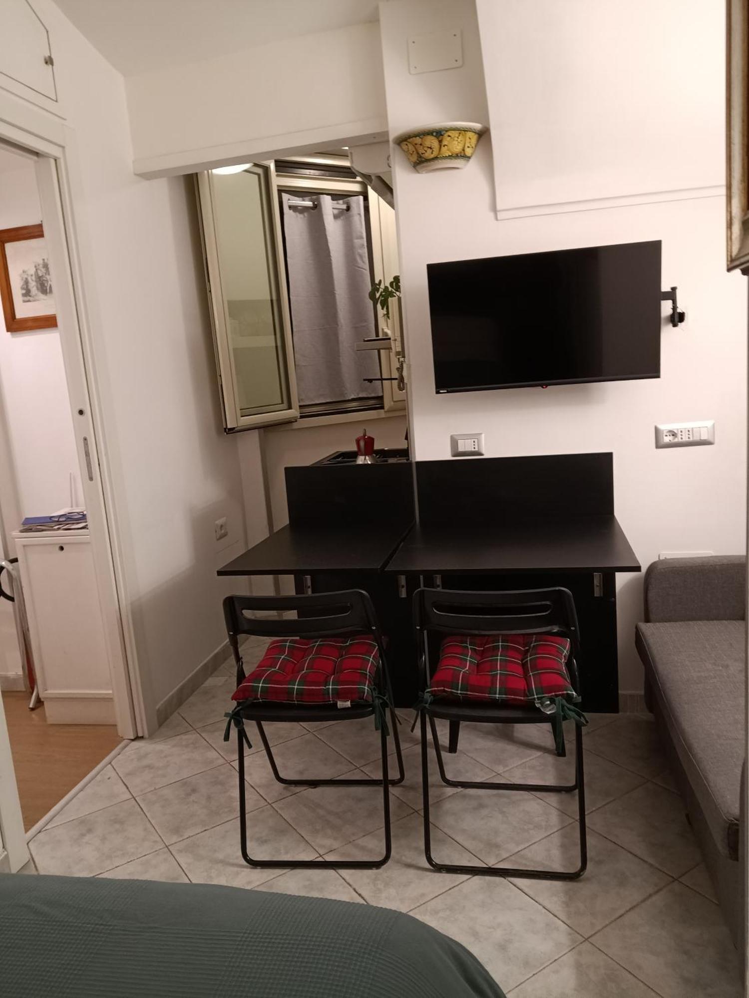 La Residenza Chiaia Short Let Superior Via Chiaia 82 Apartment